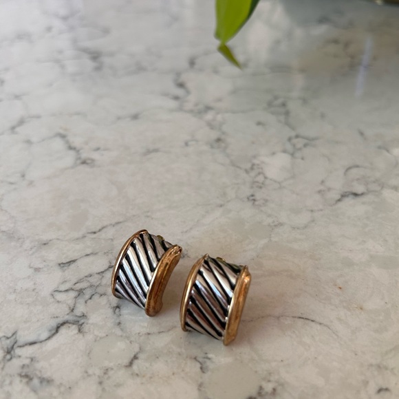 Jewelry - David Yurman style Earrings looks like Cigar Band style